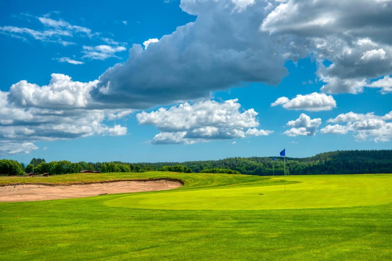 Kiladalens Golf & Lodge Нюшьопинг Екстериор снимка