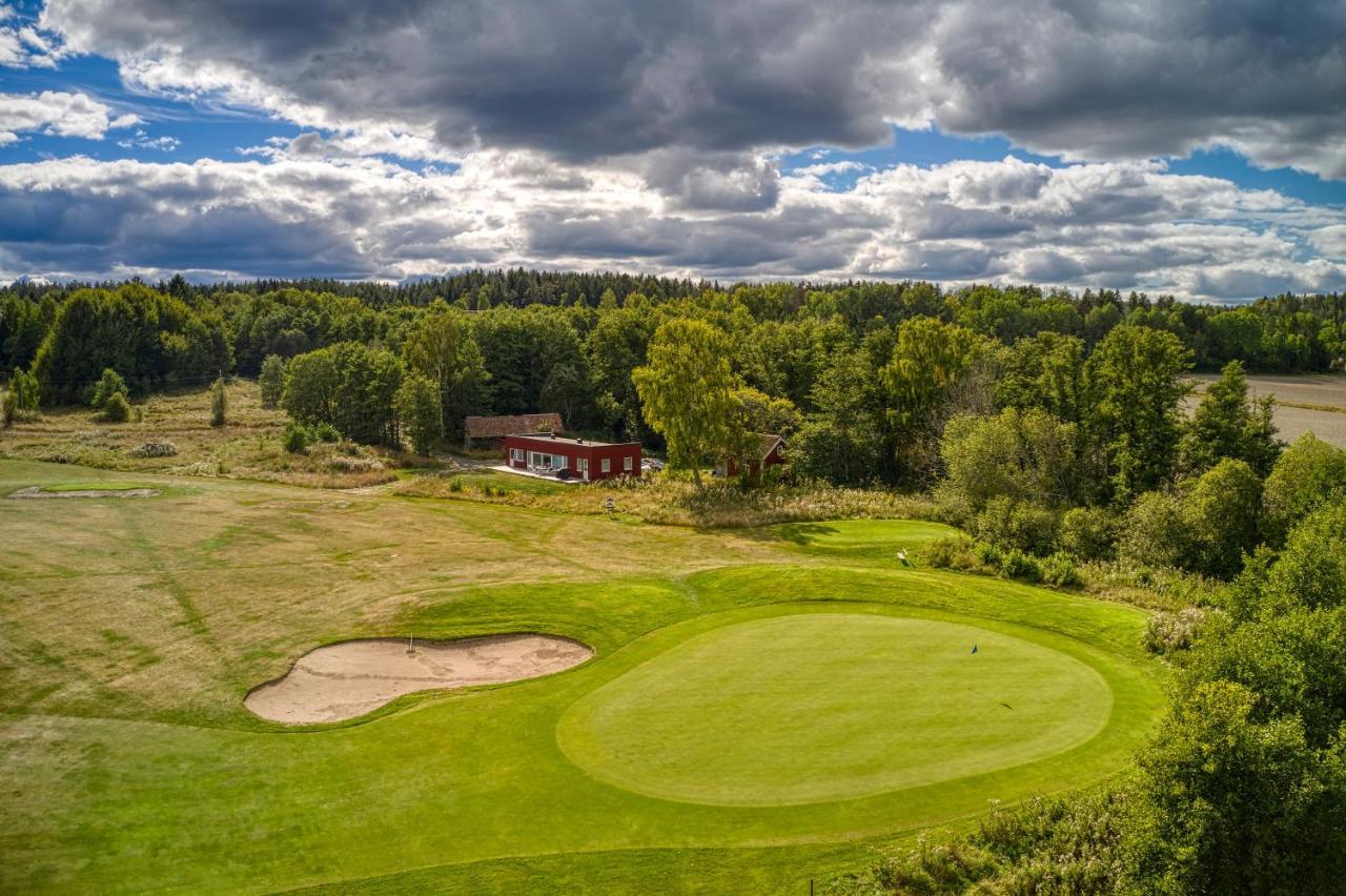 Kiladalens Golf & Lodge Нюшьопинг Екстериор снимка